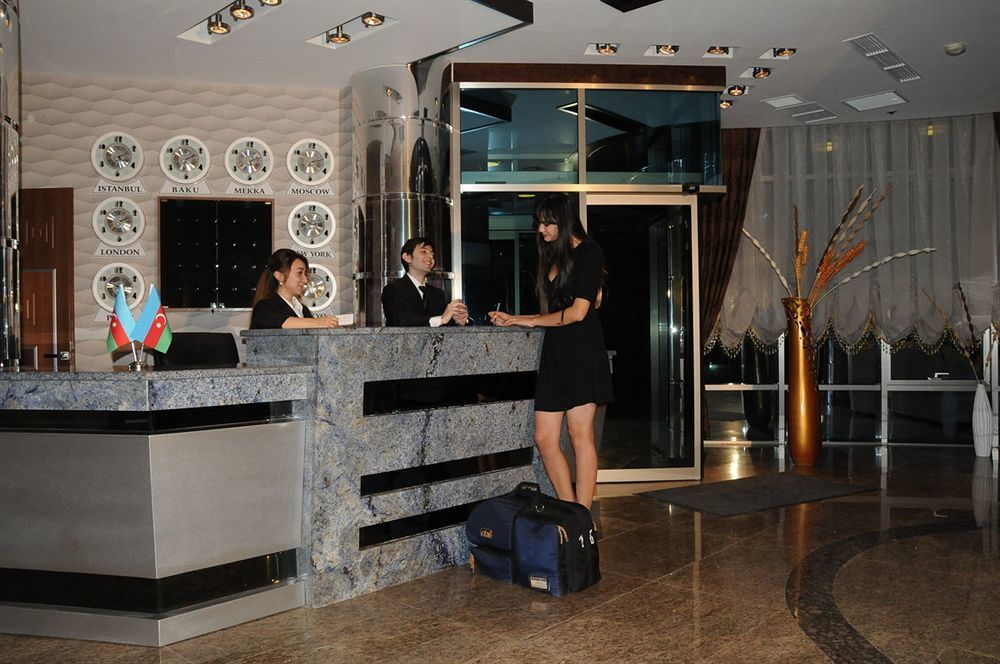 Iron Hotel Hokmeli Kültér fotó