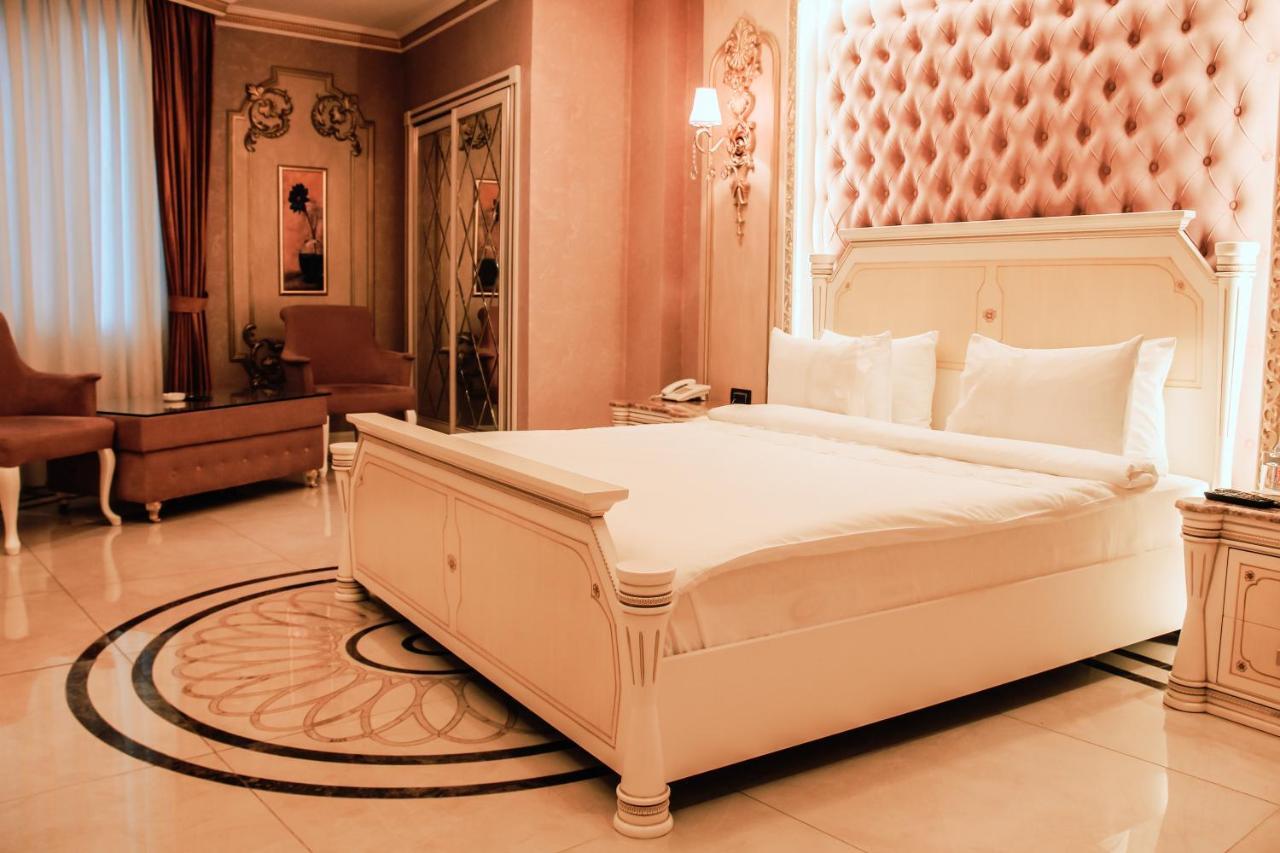 Iron Hotel Hokmeli Kültér fotó