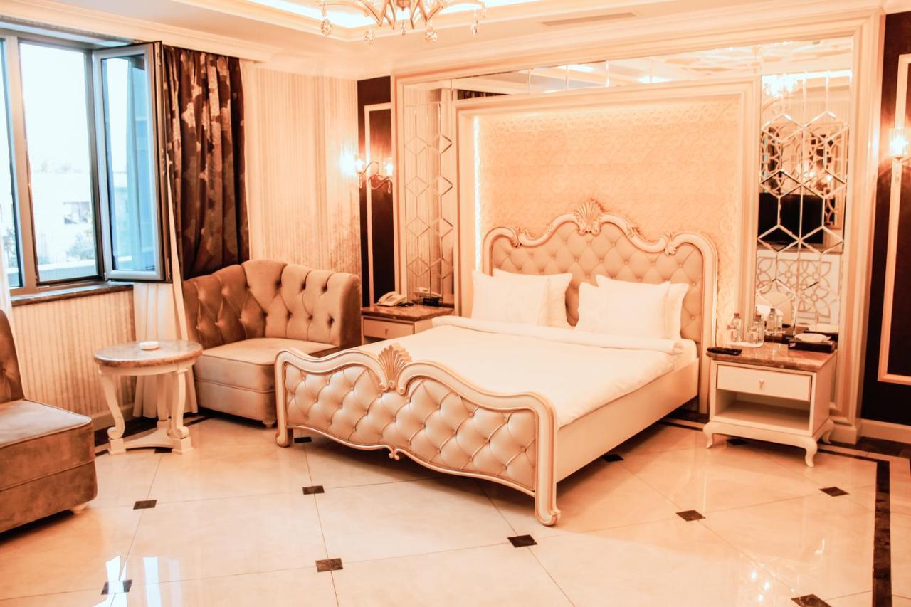 Iron Hotel Hokmeli Kültér fotó